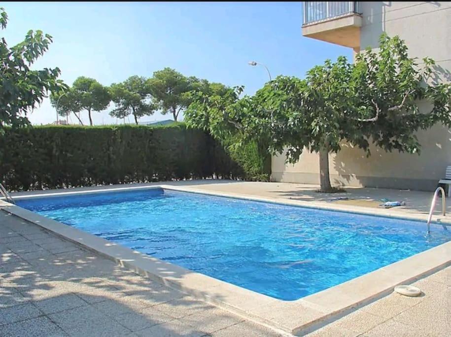 Estudio Con Vistas, Roses Exterior photo